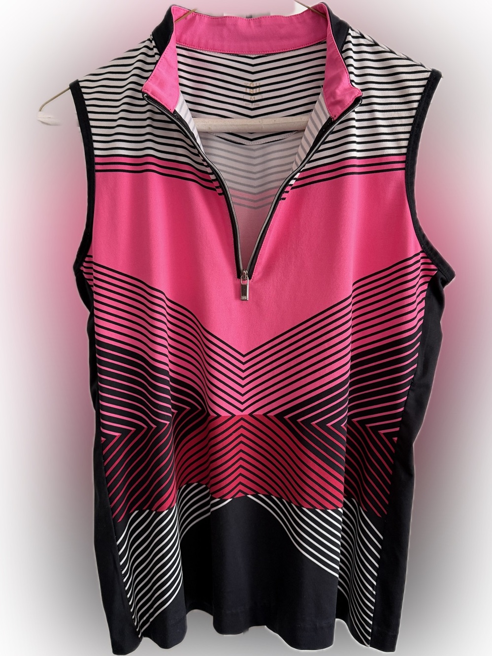 Tail Sleeveless Zip Mock Neck Top — Pink & Black Geometric Sz M